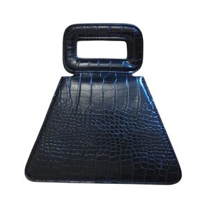 Chic Black Croc-Embossed Handbag